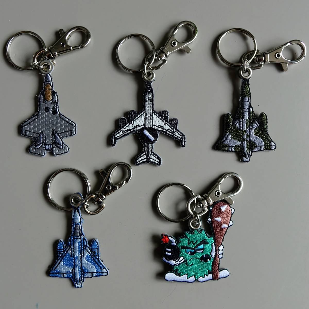 embroidered airplane silhouette key chains 2